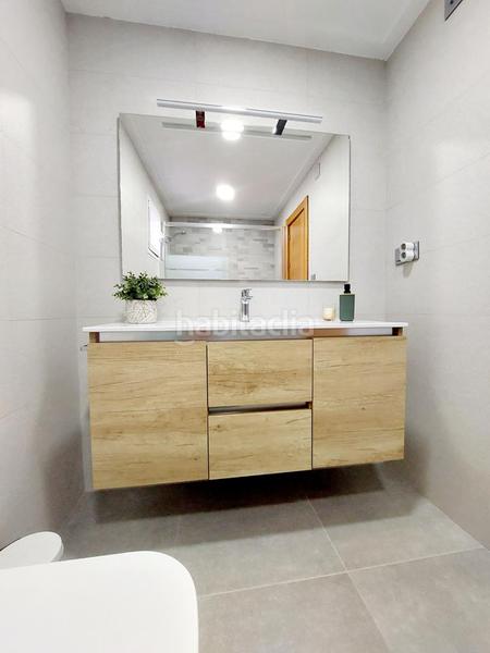 Foto ba5c83ba-cfd1-4516-8426-1382e324df7f. Appartement dans Reina Victoria - Miguel Hernández Elche / Elx
