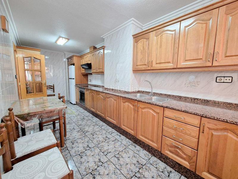 Foto 93e4e217-18d3-446a-b8a9-ef540844264a. Alquiler piso vivienda en alquiler en zona carrús depósitos del agua en Elche / Elx