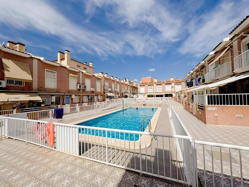 Foto a0cefeb4-54ef-4274-b162-2827bd15d7a1. Alquiler casa vivienda en alquiler en Gran Playa Santa Pola