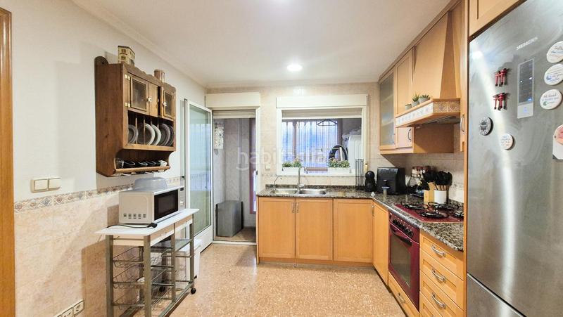 Foto 6e7e5c8e-9aa7-4a90-b11e-38671dc057a0. Ground floor in Reina Victoria - Miguel Hernández Elche / Elx