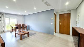 Appartement à Las Bayas. Amplia y luminosa vivienda en las bayas  a solo 9 minutos de elc