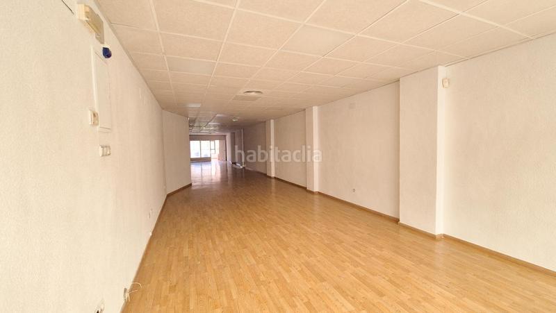 Foto bccee398-bce1-47ed-ba4a-e07b1a400537. Affitto locale commerciale in Reina Victoria - Miguel Hernández Elche / Elx