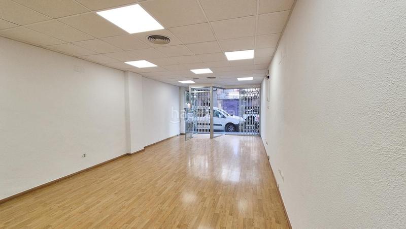 Foto a1130a00-ccf3-4d35-9ff6-9778cc94c8f7. Lloguer local comercial a Reina Victoria - Miguel Hernández Elche / Elx