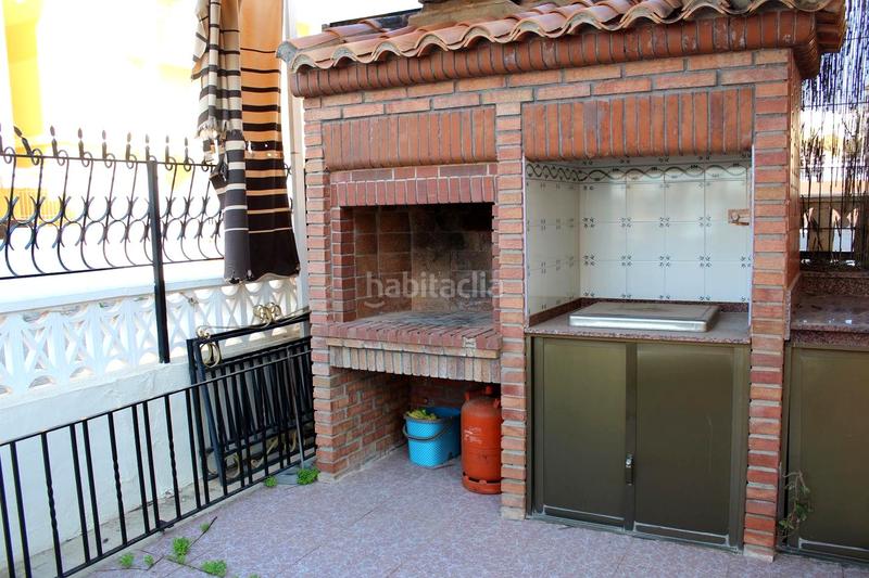 Foto 24dcda36-af63-40e0-9ca2-b512f8c12382. Alquiler casa 2 linea del mar zona santiago bernabeu en Santa Pola