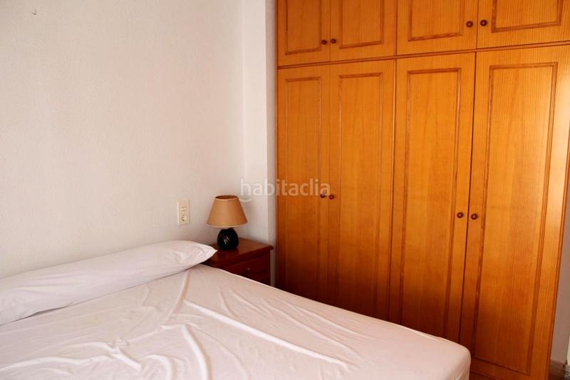 Foto 3529d2f1-5e2f-45fd-8c90-4641f1b359d0. Alquiler casa 2 linea del mar zona santiago bernabeu en Santa Pola