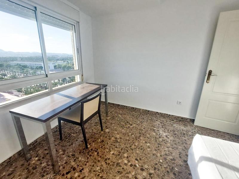 Foto 769fd0ff-1194-4073-bab5-1c41b5453c0a. Location appartement avec parking dans Altabix Elche / Elx