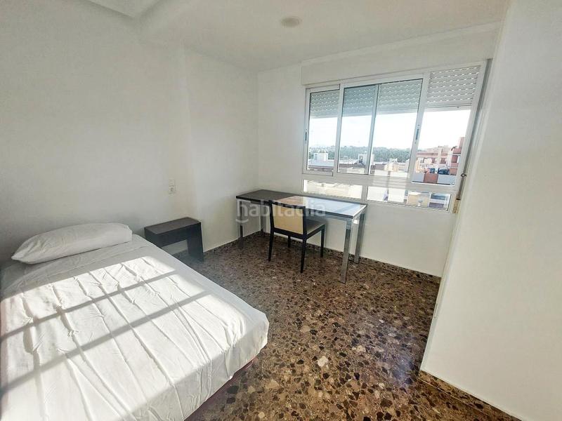 Foto 9cef9cb1-9d0e-4f23-8a89-cb62232048d0. Location appartement avec parking dans Altabix Elche / Elx