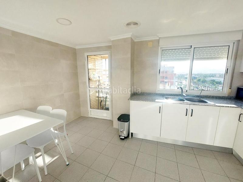 Foto db8e11a6-7660-44e3-afd6-39a11093cd4b. Location appartement avec parking dans Altabix Elche / Elx