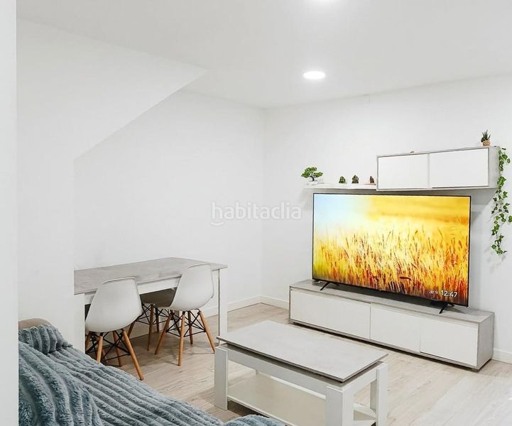 Foto 5f7b39be-c66f-403a-bf3d-716c1cbc6771. Planta baixa a Centro Elda