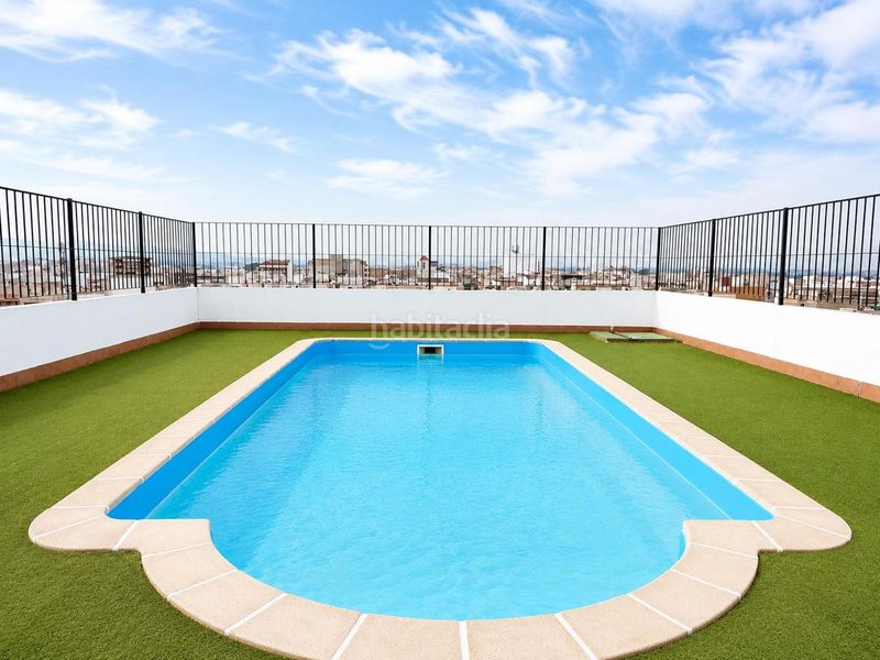Foto b8bf3a39-7263-417c-a345-18523037f511. Pis amb piscina a Almoradí