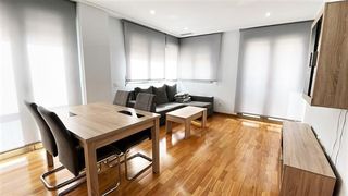 Rent Flat in Reina Victoria - Miguel Hernández. Confortable piso en alquiler en zona sector v