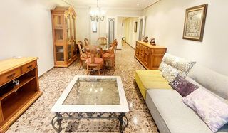 Rent Flat  D'alacant. Amplia y luminosa vivienda en altabix  130 m