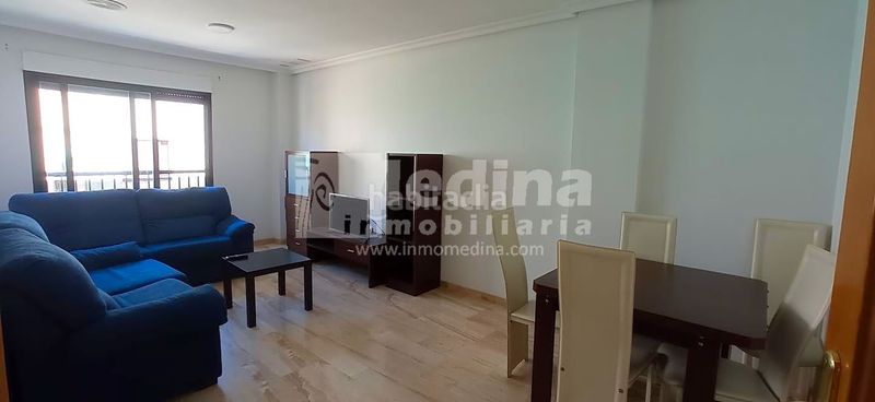 Foto 486c0da4-3a46-4153-972a-b6cce1228d8a. Alquiler piso  seminuevo en alquiler en zona Altabix en Elche / Elx