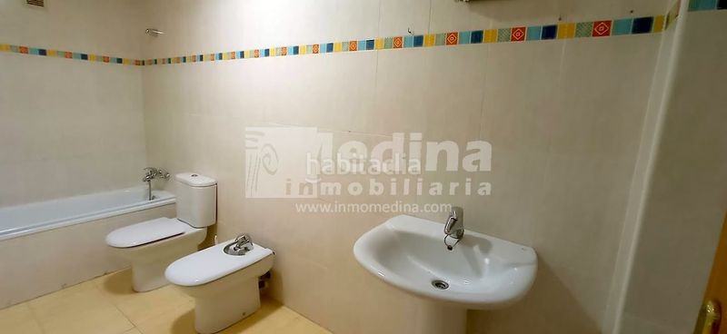 Foto 54a3d2cb-5d65-424b-8135-58893f0aa151. Alquiler piso  seminuevo en alquiler en zona Altabix en Elche / Elx