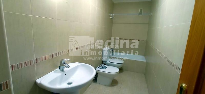 Foto 678b66a1-f651-4ad4-81d8-15cdac66aa44. Alquiler piso  seminuevo en alquiler en zona Altabix en Elche / Elx