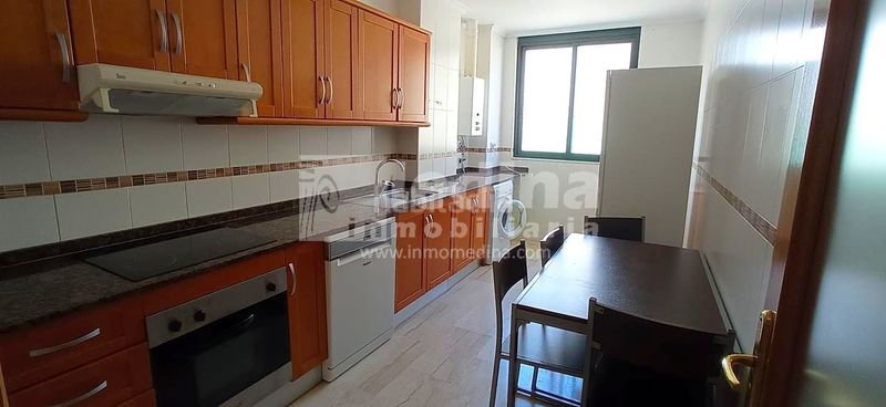 Foto e2ef6b07-a8c5-40c1-ae3b-1b9de7c731fe. Alquiler piso  seminuevo en alquiler en zona Altabix en Elche / Elx