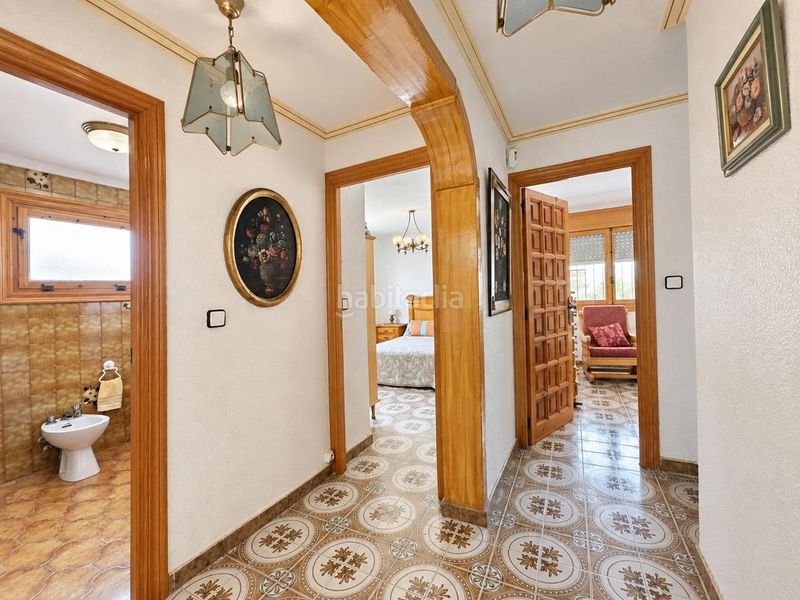 Foto b268635a-8fbf-4cfe-851f-60e14cf9c82e. Casa amb aparcament a Perleta - Maitino Elche / Elx