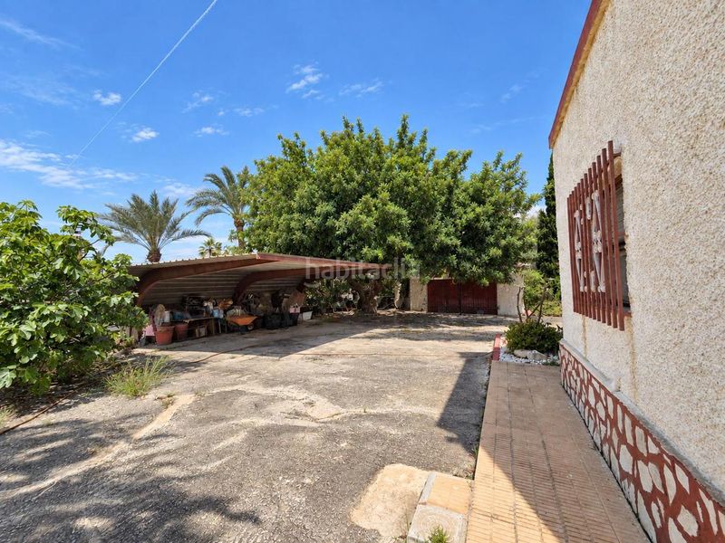 Foto bc8a562b-789a-41b3-bbea-c539d8d38bdf. Casa amb aparcament a Perleta - Maitino Elche / Elx