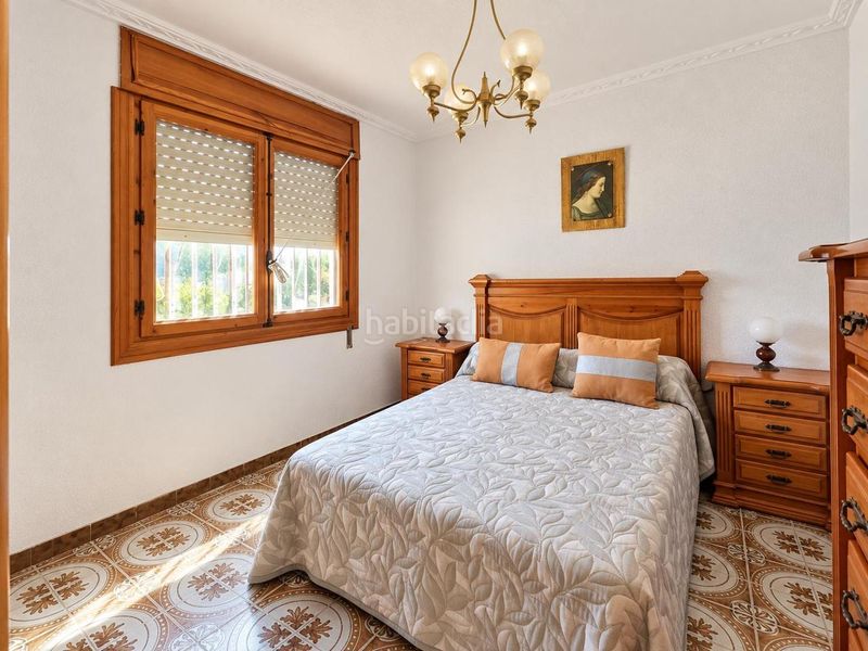 Foto dab4d42f-85ef-41c0-b75f-6787df45fb36. Casa amb aparcament a Perleta - Maitino Elche / Elx