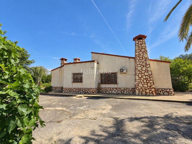 Foto f85b1c94-1237-469a-8c85-a29217b3bf26. Casa amb aparcament a Perleta - Maitino Elche / Elx