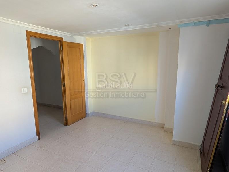 Foto c82e3bd1-37d0-40a2-ba47-9c25a1399588. Etagenwohnung in de francisco valldecabres 59 in El Mercado Manises