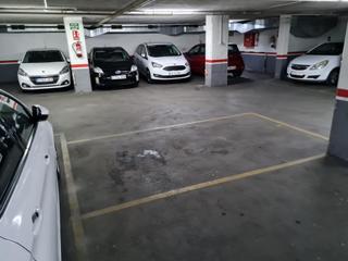 Parking coche en Maragall 268