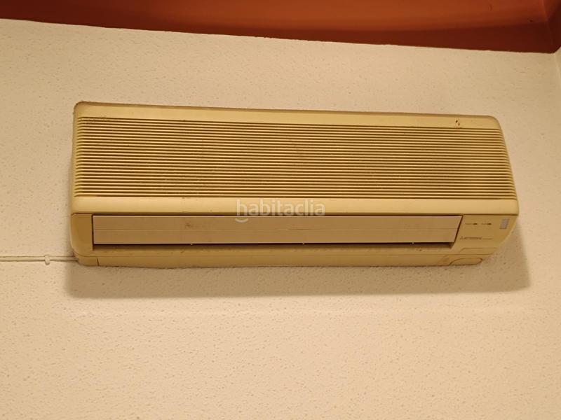 Foto 71a22ec9-3ebd-4f75-ad6a-f2575b3a5dd0. Casa adossada amb calefacció aparcament a Sant Andreu de Palomar Barcelona