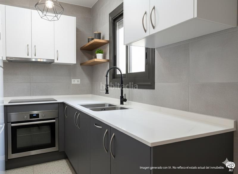 Foto 72b263db-93ed-4f7d-a35e-b48a32ab0e63. Casa adossada amb calefacció aparcament a Sant Andreu de Palomar Barcelona