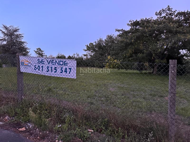 Foto 541fe2d0-54b5-48ee-9082-54cfd7faeac1. Terrain résidentiel dans Brión