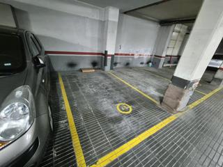 Autoparkplatz in De fabra i puig 316