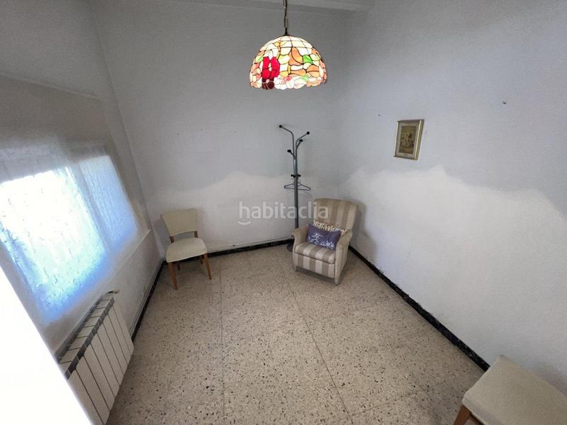 Foto 15cd948f-c45c-4b44-aa93-38697cee5ecc. Casa adosada chalet con carácter, tu oasis urbano donde los sueños encuentran hogar. en Barcelona