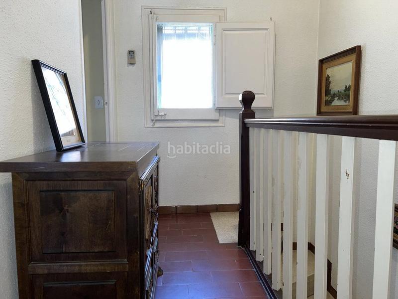 Foto 24177737-9e5c-4a58-88c5-6d0b9f8a7c0d. Casa adosada chalet con carácter, tu oasis urbano donde los sueños encuentran hogar. en Barcelona