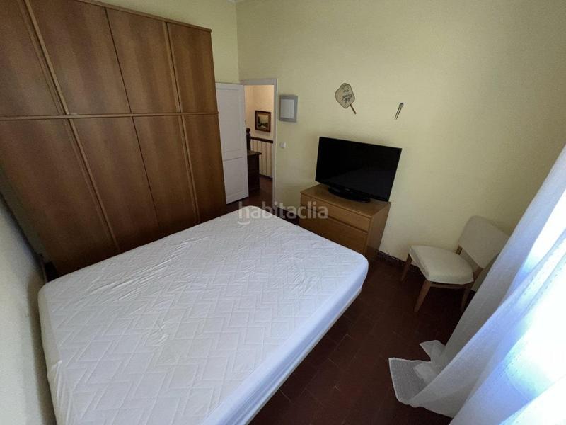 Foto 2c1f997a-fc21-4983-aad6-591dc5bcaf20. Casa adosada chalet con carácter, tu oasis urbano donde los sueños encuentran hogar. en Barcelona