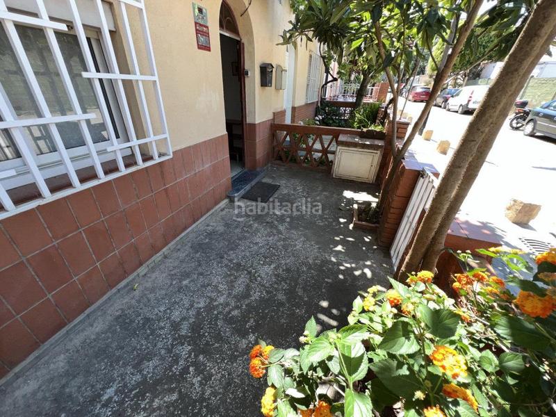 Foto 53072a29-ebb7-4a2d-a582-bc3170b1ef47. Casa adosada chalet con carácter, tu oasis urbano donde los sueños encuentran hogar. en Barcelona