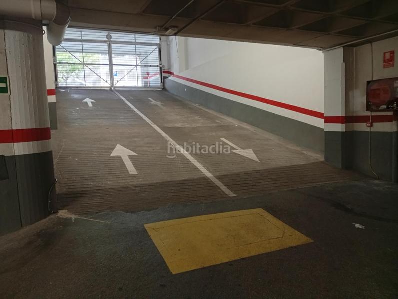Foto 66af1d47-8d0e-42b0-91b4-ffb5ad972aca. Parking coche en La Sagrera Barcelona