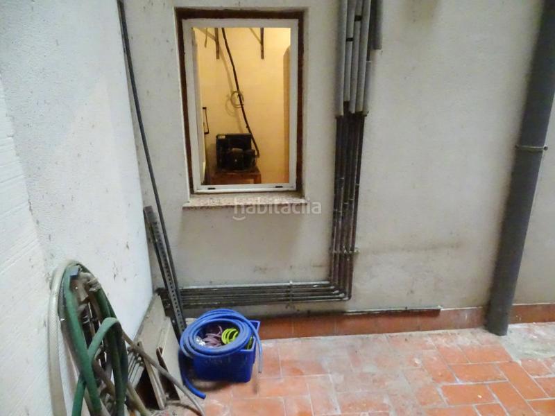 Foto 8f672280-8654-412d-84b9-91bf8f7b2f6e. Geschäftsraum in Turó de la Peira Barcelona