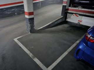 Autoparkplatz in De fabra i puig 289