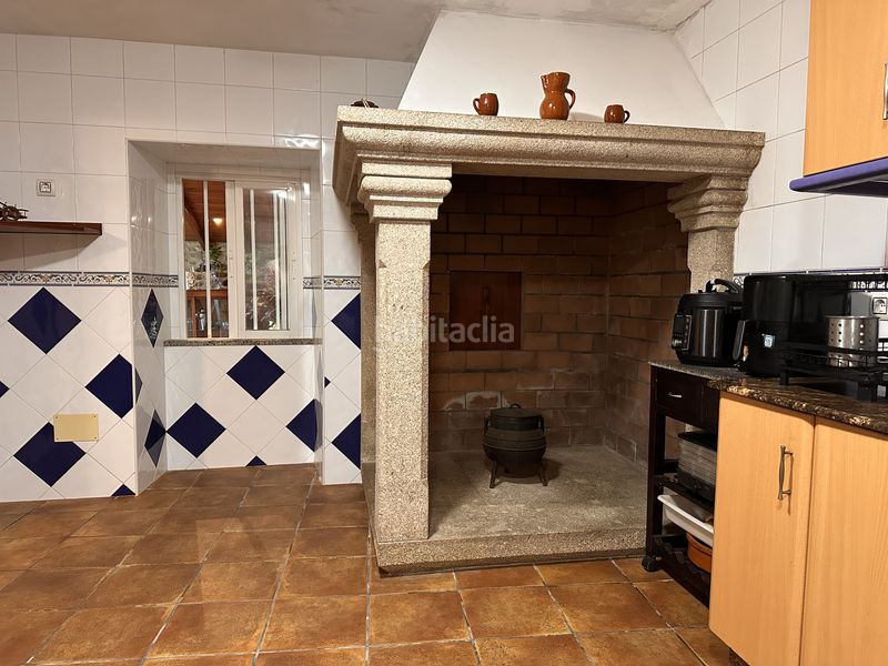 Foto 01242aa1-1c31-4fc8-ba67-d66094b662ea. Masia amb calefacció aparcament a Teo