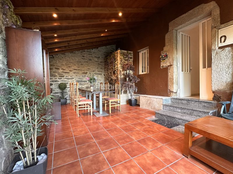 Foto 82551285-7f2a-41f2-befa-cd038ba5e766. Masia amb calefacció aparcament a Teo