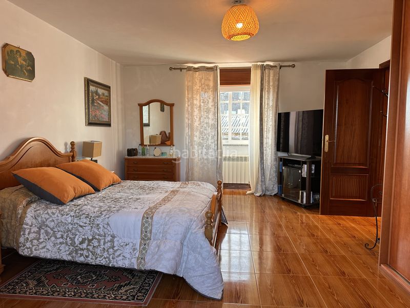 Foto f8fe0d79-2d58-4f96-a5d6-48a08d9822d7. Masia amb calefacció aparcament a Teo