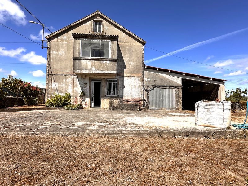Foto 13d85ab7-c887-4bc1-9479-b9402df0da44. Casa amb aparcament a Baña (A)