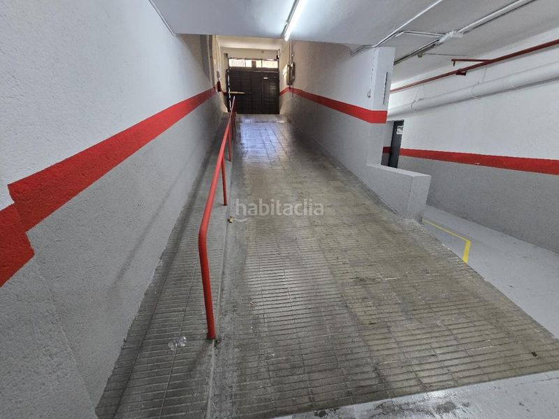 Foto 8f9cee65-9b6f-46da-844f-5b0131001ba7. Aparcament cotxe a Horta Barcelona