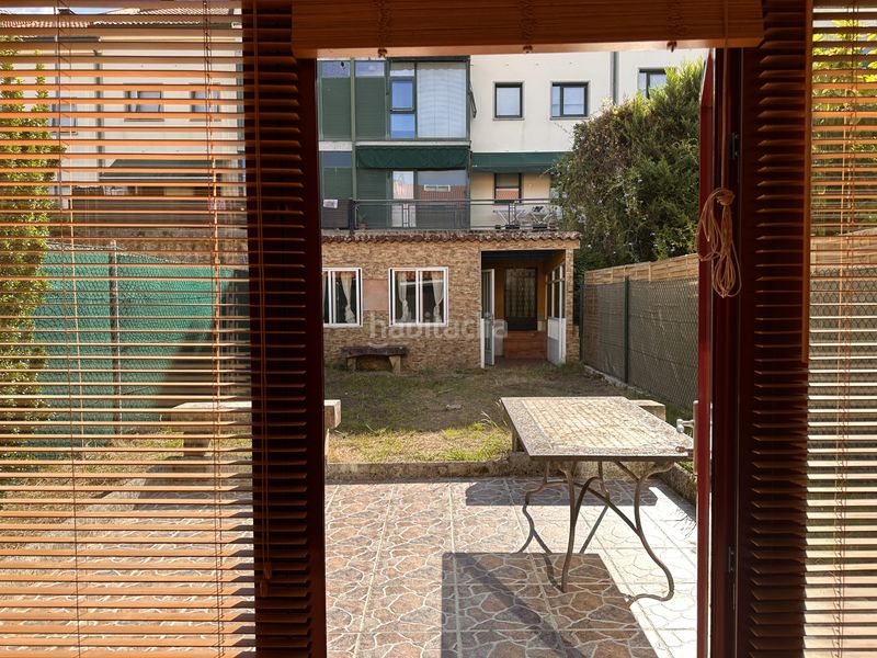 Foto c637c8f4-03d8-467b-8df4-1f02bcd5bd7e. Lloguer casa adossada amb calefacció aparcament a Brión