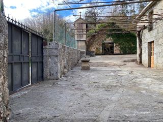 Mas  Ponte maceira. Inmueblesbcn presenta esta casa de piedra en ponte maceira