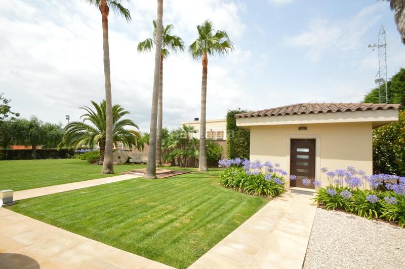 Foto d9776450-757d-4cc2-a480-7fb9dfc26d8d. Chalet impresionante villa en Grau - Quintanes Amposta