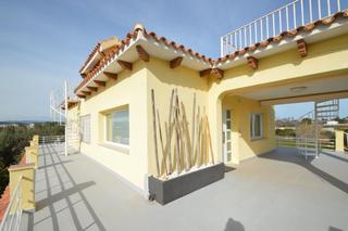 Chalet à Pueblo. Confortable y amplia villa