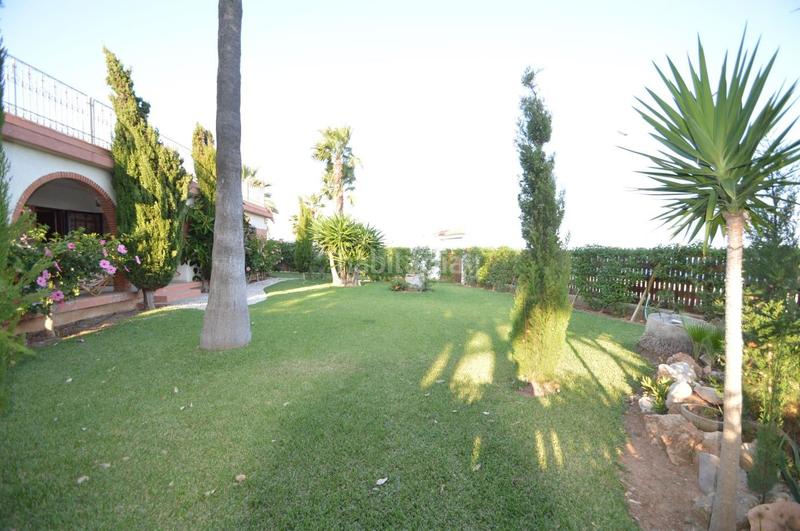 Foto 1d4c1a8d-91d2-499f-a403-d799c428177c. Chalet con parcheggio in Les Salines Vinaròs