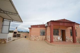 Mas  Urbanización vistabella c. Estupenda finca con invernaderos, casa de campo y almacén
