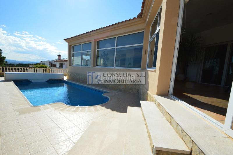 Foto e1bf7886-457f-471f-9826-e930f29af61d. Chalet con camino parcheggio piscina in closa de Vinaròs - ermita Vinaròs