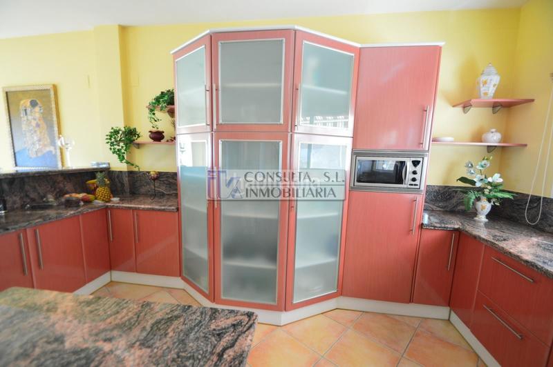 Foto fa414551-ee38-4539-9df0-b7bbae36580c. Chalet con camino parcheggio piscina in closa de Vinaròs - ermita Vinaròs